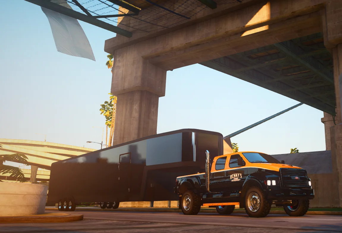 Oranger Pickup von Benny’s